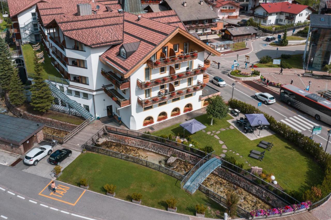 Hotel Oswald Selva di Val Gardena Exterior foto
