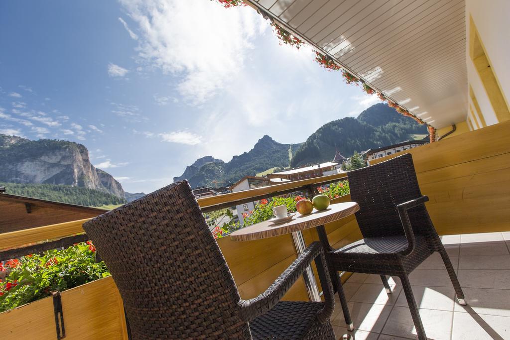 Hotel Oswald Selva di Val Gardena Exterior foto